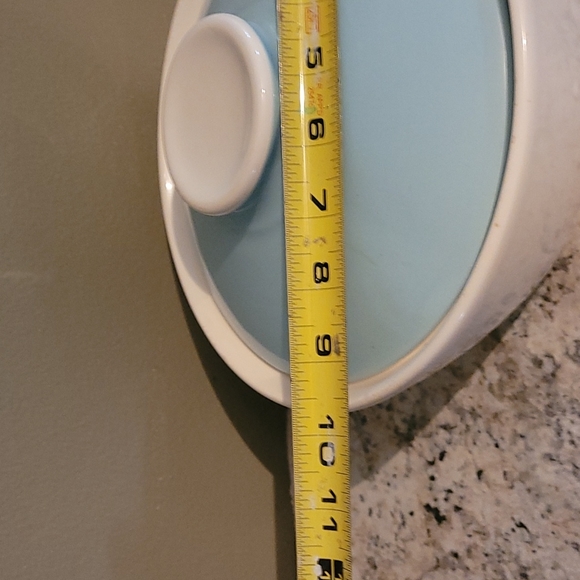 Final! Vintage 50's Pottery Crock with Lid - Picture 5 of 8